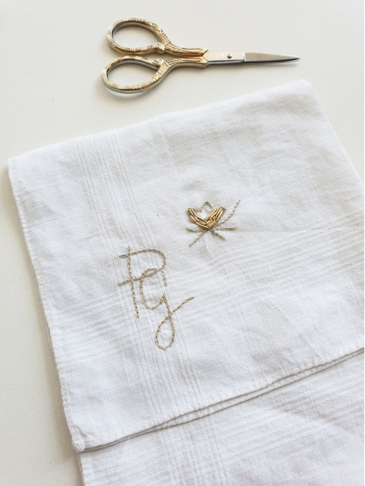 Brodez votre mouchoir en coton au fil d'or - 1h30